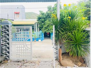 Bán nhà mặt phố tại xã tri hải, 3,8 tỷ, 200m2