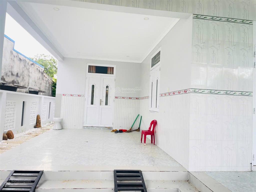 Bán nhà mặt phố tại xã tri hải, 3,8 tỷ, 200m2