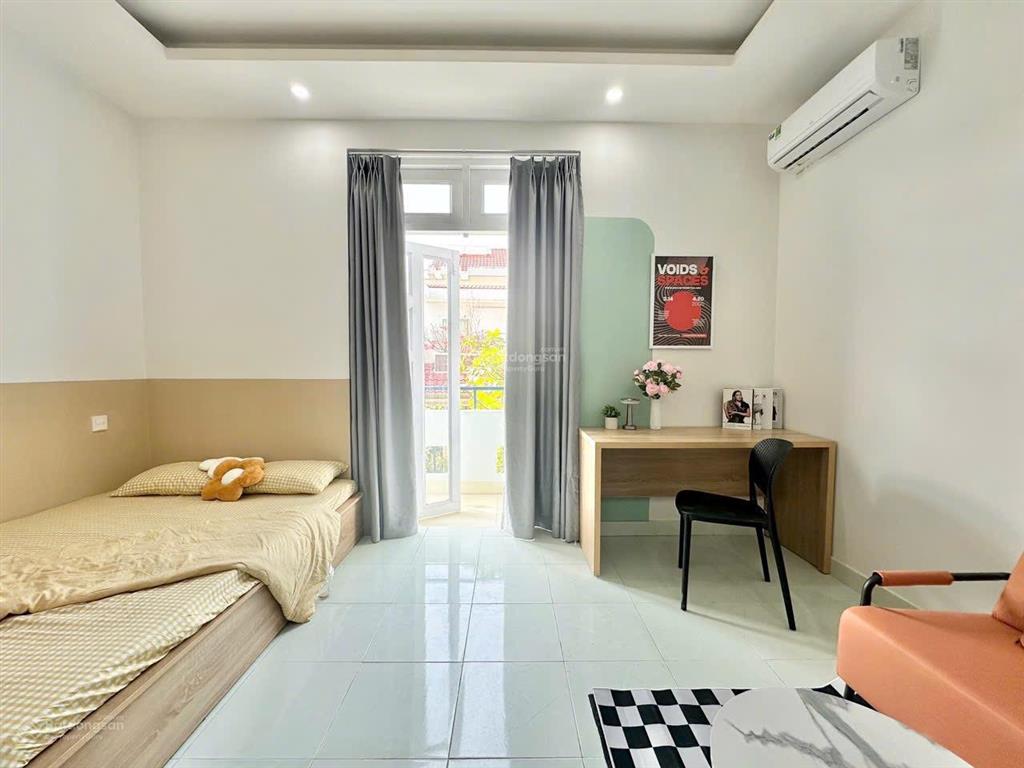 Gần đường man thiện, tăng nhơn phú a