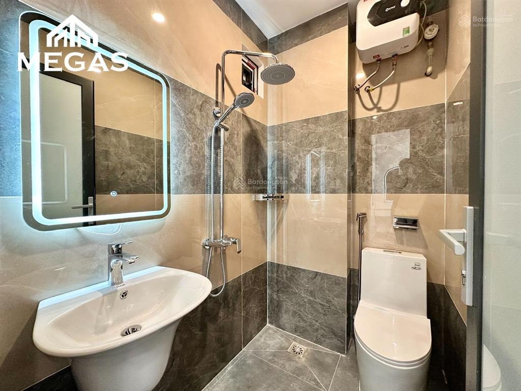 Cho thuê cc mini 1pn, 1wc, 35m2 tại nguyễn khang, cầu giấy, hà nội chỉ với 6,8 triệu