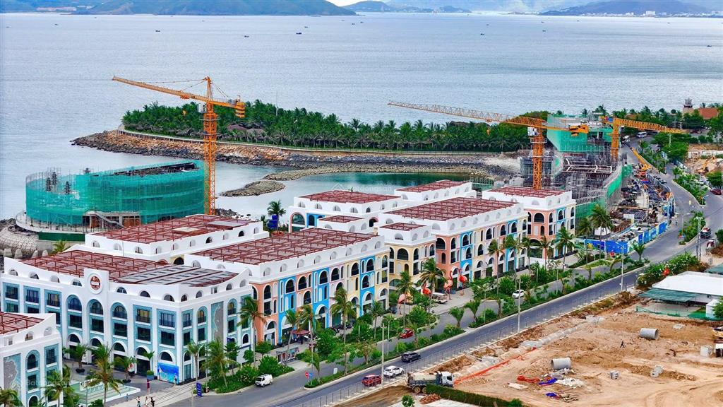 Chính chủ bán nhanh shophouse libera vega nha trang, nhà 3 lầu 1 hầm mặt tiền phạm văn đồng