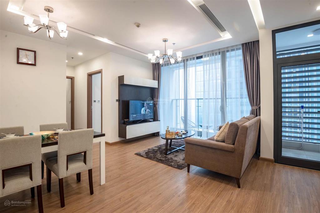 Chính chủ bán căn hộ 75m2, 2n2vs, vinhomes metropolis  liễu giai. view thoáng đẹp. giá 16 tỷ