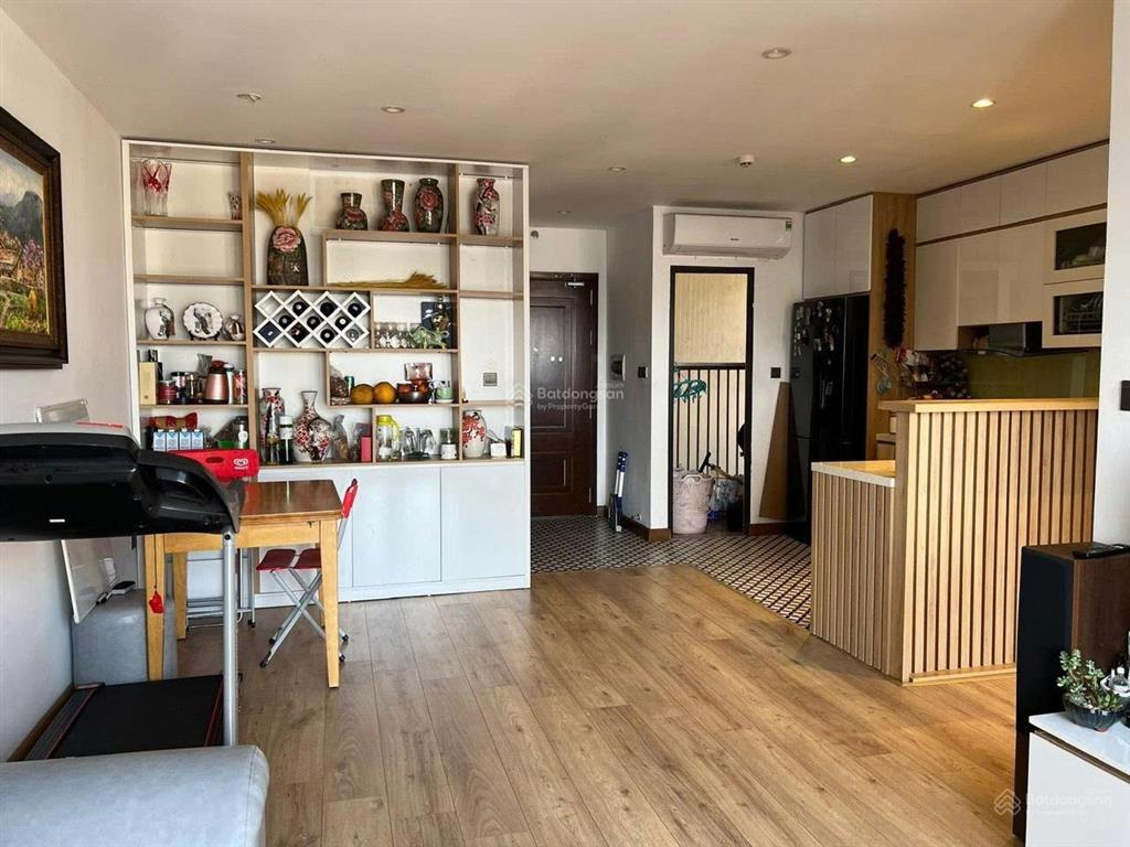 Tôi chủ nhà cần bán nhanh trong tháng căn hộ home city. 70m2, 2n2vs. view đẹp. giá 7,1 tỷ