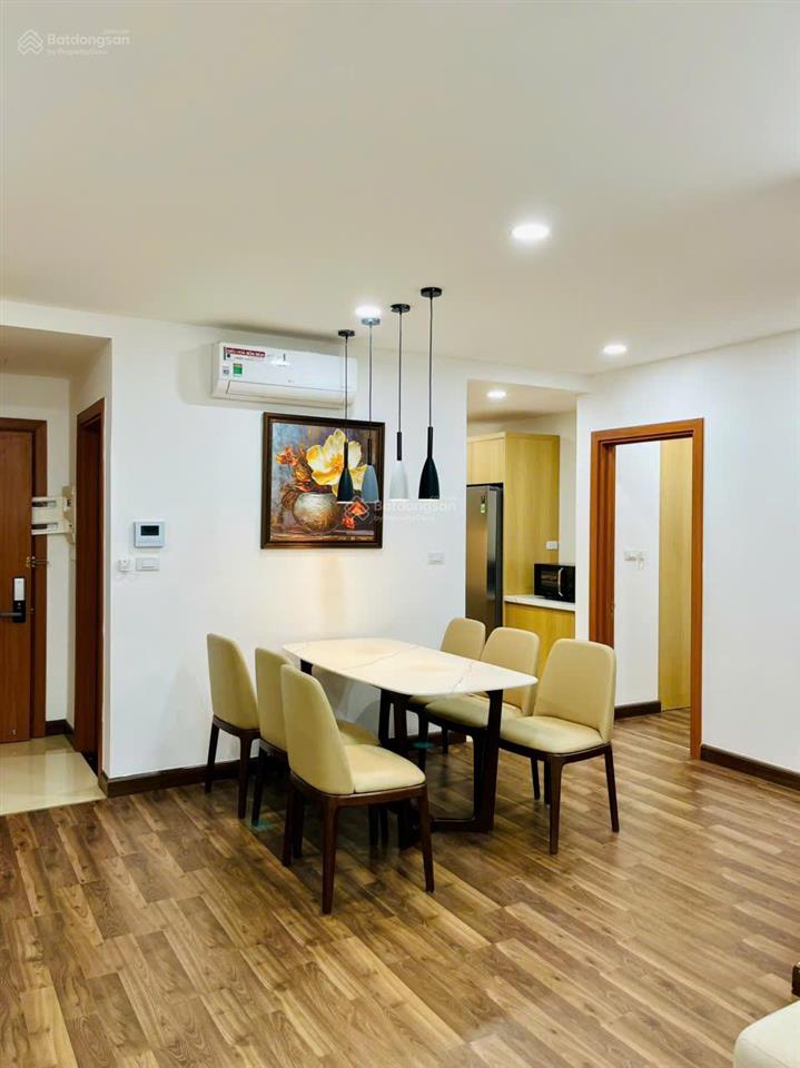 Chính chủ cần sang tên nhanh trong tháng căn hộ 65m2 2pn chung cư a10 nam trung yên. giá 6 tỷ