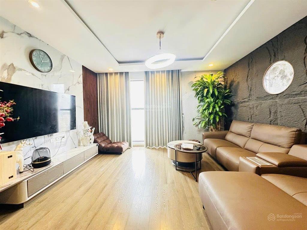 Tôi chính chủ cần bán gấp căn hộ flc twin 265 cầu giấy. 97m2 2n2vs. view thoáng đẹp. 8,7 tỷ