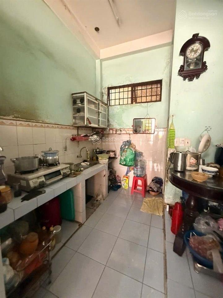 Nhà đẹp hẻm xe hơi khu dân cư an ninh  nhỉnh 6 tỷ  đô đốc long  tân phú