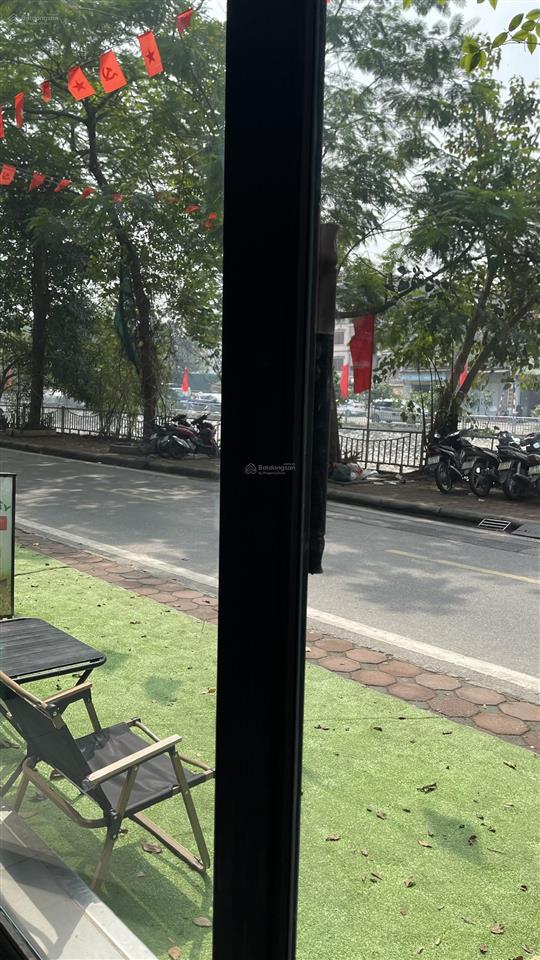 Cho thuê cửa hàng, văn phòng tầng 1 và 2 tổng 90m2