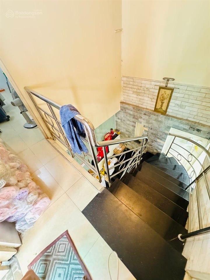 Nhà quận 6, gần bình tiên, 2 tầng, ngang 5,2x15m, hẻm 6m, chỉ 7.x tỷ