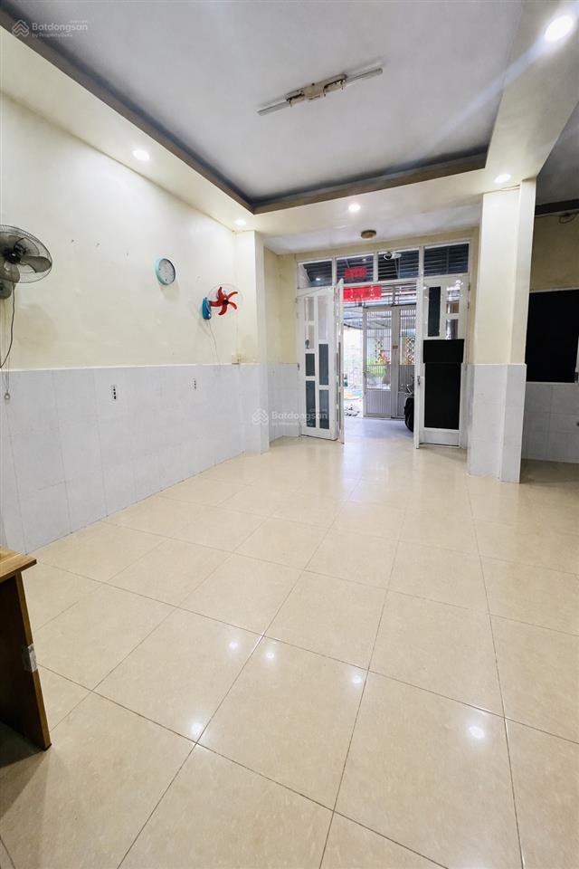 Nhà quận 6, gần bình tiên, 2 tầng, ngang 5,2x15m, hẻm 6m, chỉ 7.x tỷ