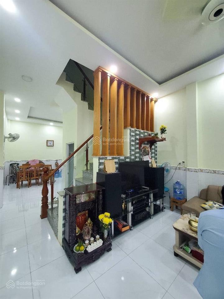 Hot, nhà quận 6, tân hoà đông, 2 tầng, ngang 4x15m, dt 60m2, nhỉnh 4 tỷ