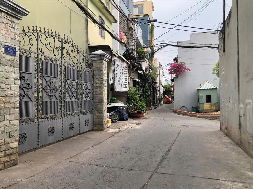 Nhà quận 6, ngay bà hom, 3 tầng, ngang 4x22m, hẻm 5m, nhỉnh 7 tỷ