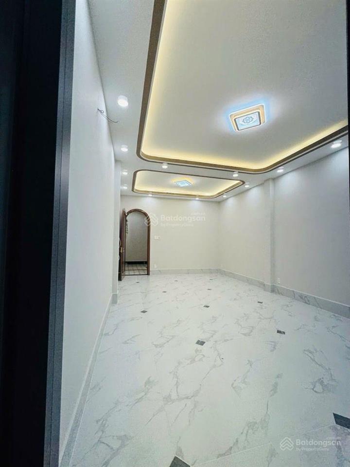 Nhà sát mặt tiền đường chính hậu giang, quận 6, 5 tầng btct, 4x12m, hẻm 5m, nhỉnh 6 tỷ