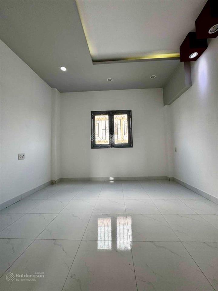 Cách mặt tiền đường chính chỉ 1 căn nhà, tân hoà đông  quận 6, 3 tầng, 5.5x10m, nhỉnh 6 tỷ