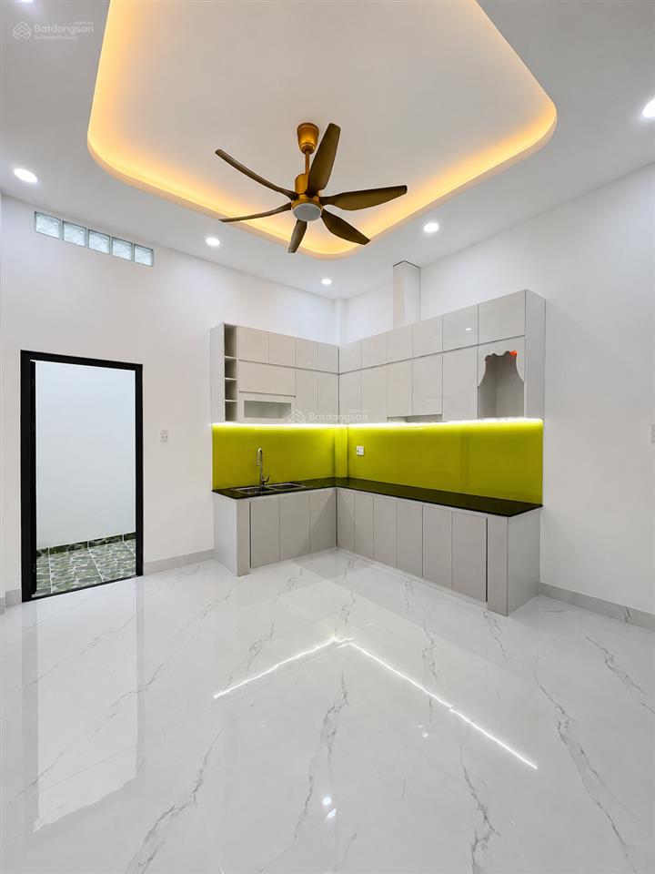 Giảm sâu 200tr  đường nhựa trước nhà 8m thông mã lò  bình tân  dt 70m2 ( 4x18m ) nhỉnh 6 tỷ