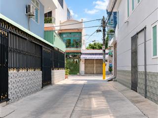 Bán nhà ngang lớn 4,5m x 13,5m  gần tân hoà đông  bình tân  giáp q6  hẻm thông 6m  nhỉnh 5 tỷ