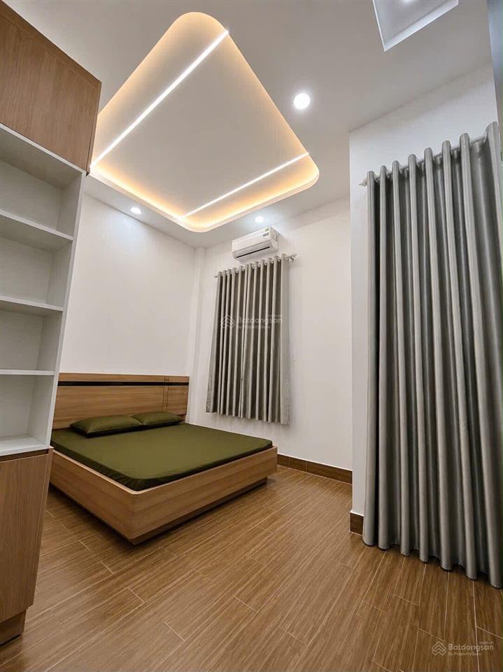 Bán nhà ngang lớn 4,5m x 13,5m  gần tân hoà đông  bình tân  giáp q6  hẻm thông 6m  nhỉnh 5 tỷ