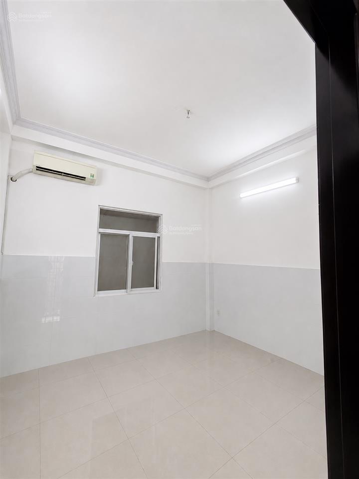 Bán nhà 3 tầng  an dương vương  sát bà hom giáp q6  gần khu ẩm thực  hẻm 8m  4x14m  nhỉnh 6tỷ