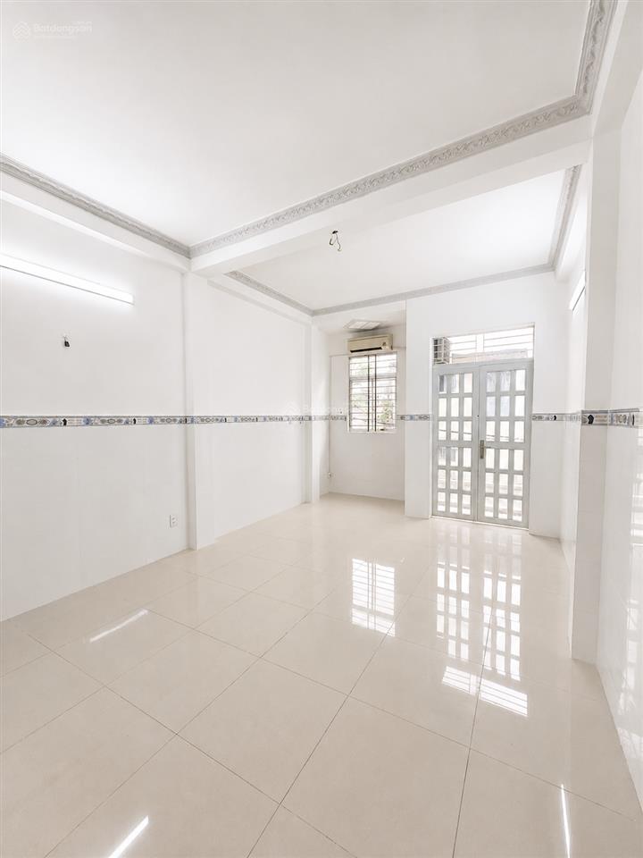 Bán nhà 3 tầng  an dương vương  sát bà hom giáp q6  gần khu ẩm thực  hẻm 8m  4x14m  nhỉnh 6tỷ