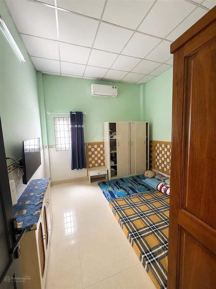 Nhà 2 tầng, cách mt 1 căn  ng văn luông q6  ngang gần 4mx14m nở hậu, hẻm nhựa 8m thông, nhỉnh 6tỷ