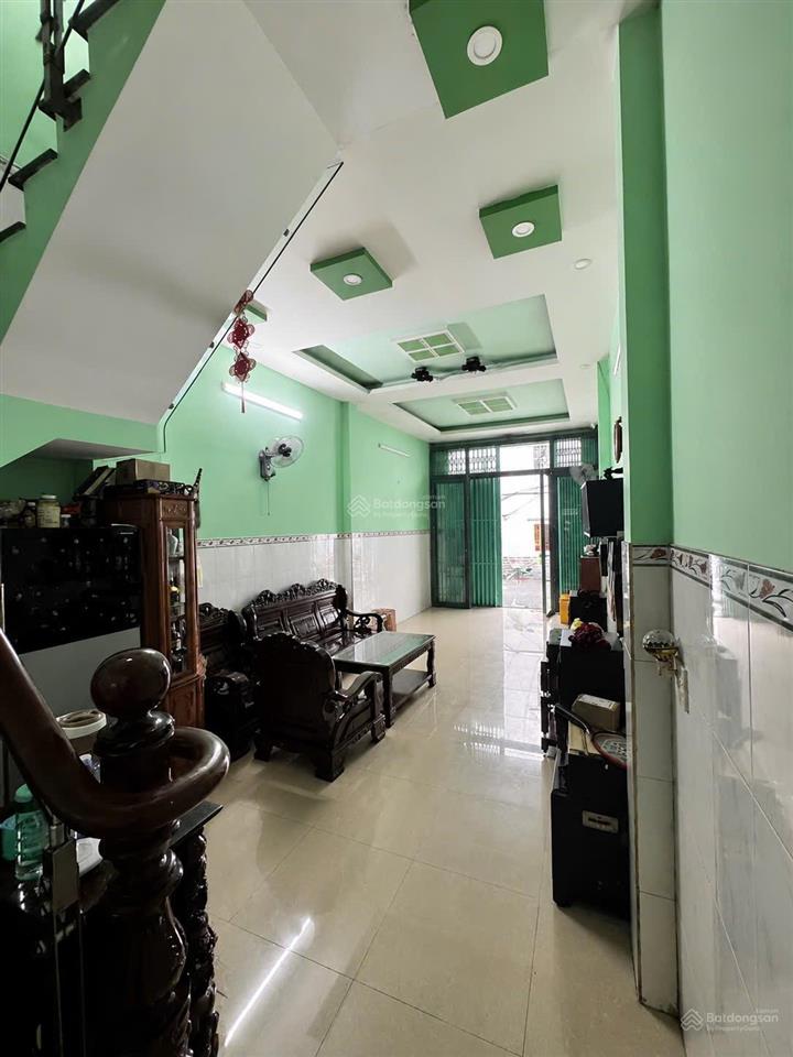 Nhà 2 tầng, cách mt 1 căn  ng văn luông q6  ngang gần 4mx14m nở hậu, hẻm nhựa 8m thông, nhỉnh 6tỷ