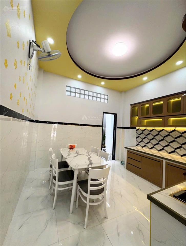 Siêu phẩm nhà 3 tầng, dt 67m2, ngay tên lửa  công viên phú lâm  4x16m  hẻm 5m thông  nhỉnh 6tỷ