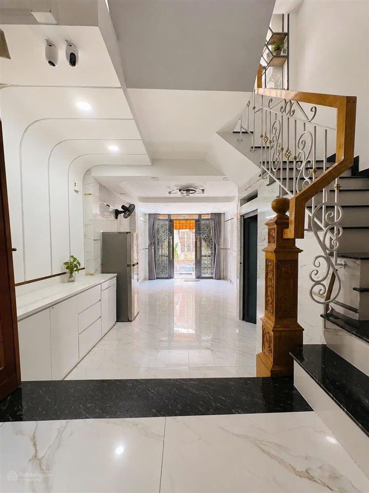 Siêu phẩm nhà 5 tầng  ngay lê văn quới, bình tân  4m x 14m  hẻm 7m thông  chỉ nhỉnh 6 tỷ
