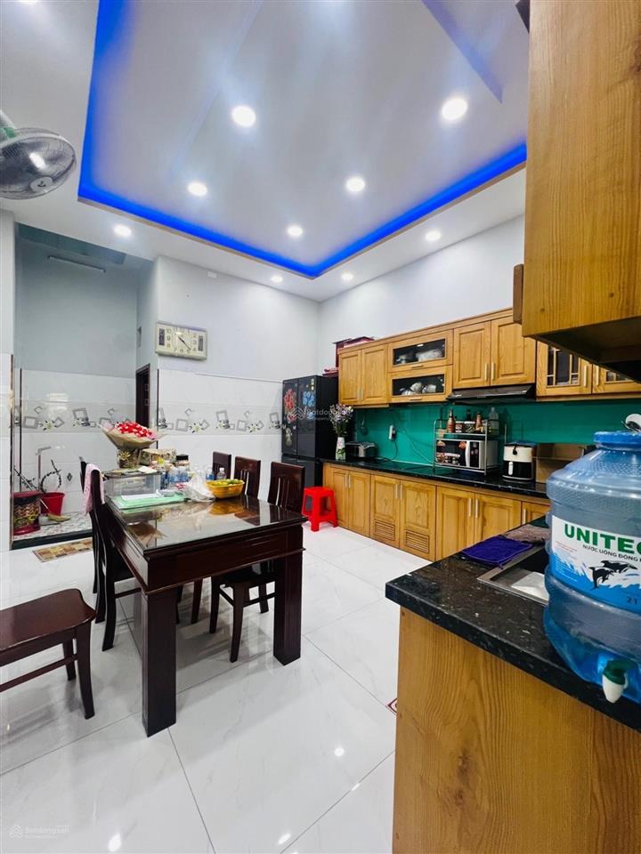 Nhà 4 tầng mặt tiền đường nhựa 7m có lề  4x20m. oto ngủ nhà. kdc tên lửa, bình tân. chỉ hơn 7tỷ tl