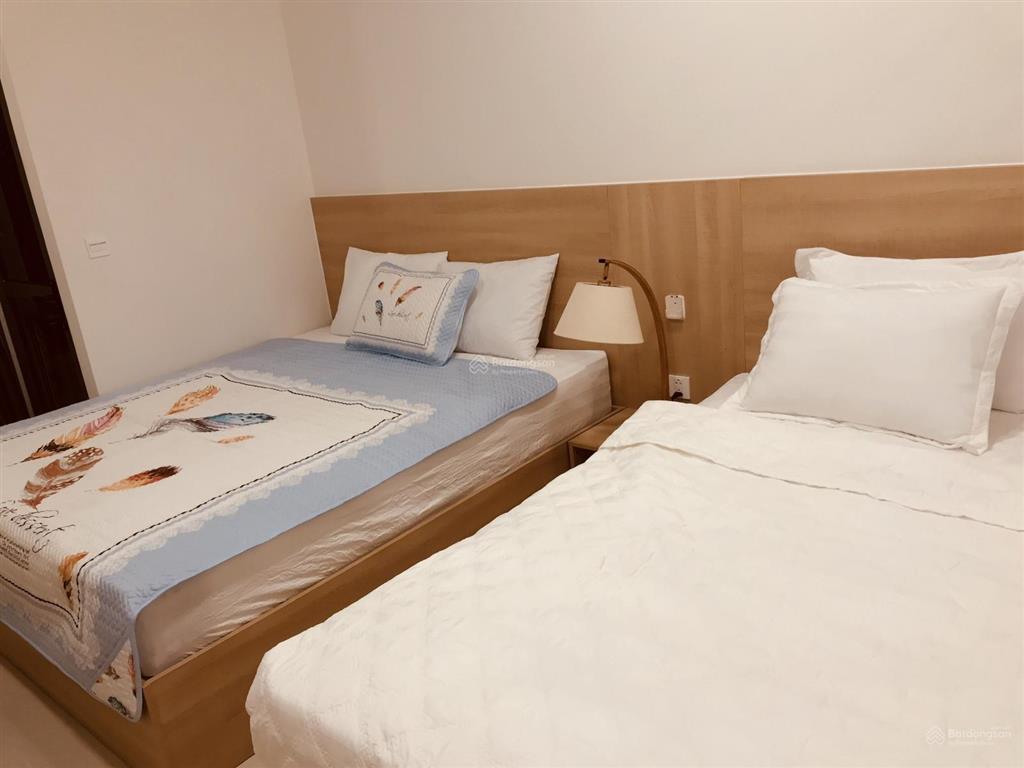 Bán officetel rivergate residence quận 4 41 m2 full nội thất cơ bản 4.2 tỷ bao thuế phí