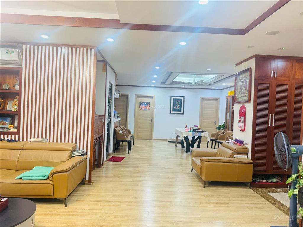 Dreamland bonanza  23 duy tân | 175m2 | 4pn 3vs | full đồ | 28 triệu  vào ngay