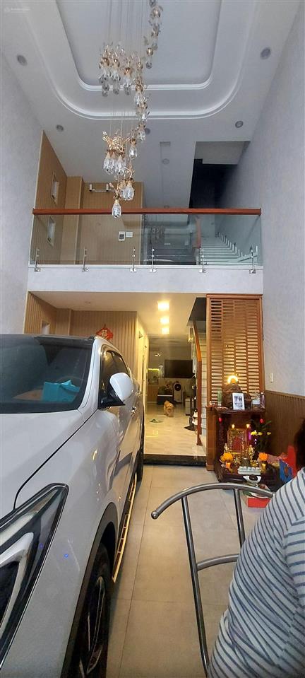 Siêu phẩm tòa nhà 6 tầng 81m2 xe hơi đổ cửa, có thang máy vào ở ngay gần chợ an nhơn gò vấp