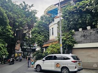 Hàng hiếm! bán nhà mặt tiền kinh doanh đường hoa đào, phường 2, phú nhuận  dt 8x8m, giá 22 tỷ