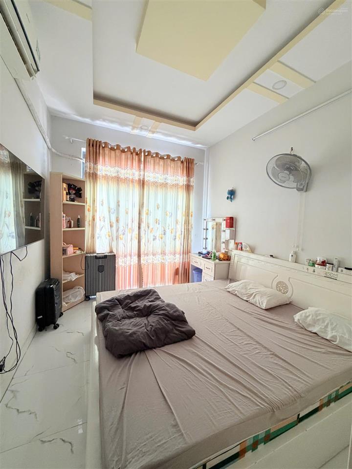 Cho thuê nhà riêng 3 tầng, 4pn, 3wc, tại xã nhơn đức, nhà bè, hồ chí minh, giá cực chất 9 triệu vnd