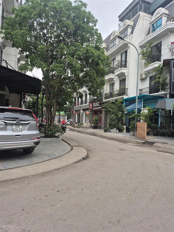 Liền kề khu đô thị mới phùng khoang ,cạnh nguyễn trãi thanh xuân 80m mặt tiền 6 m , .24 tỷ (ctl)