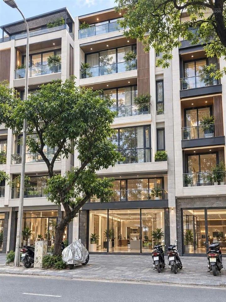 Liền kề mặt phố quang trung hà đông, gần ngã tư sở. diện tích 80m2. 18,9 tỷ.