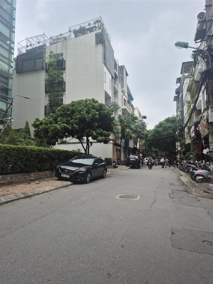 Nhà phân lô, vỉa hè ô tô tránh đỗ phố huỳnh thúc kháng đống đa 40 m2 16,5 tỷ