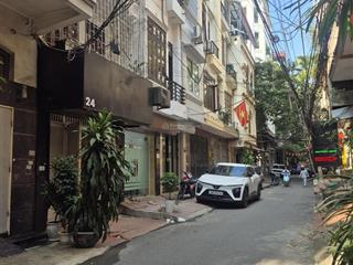 Phố trần quang diệu kinh doanh, phân lô, vỉa hè, ô tô tránh đỗ. 60m mặt tiền 4.6m kết cấu 5 tầng.