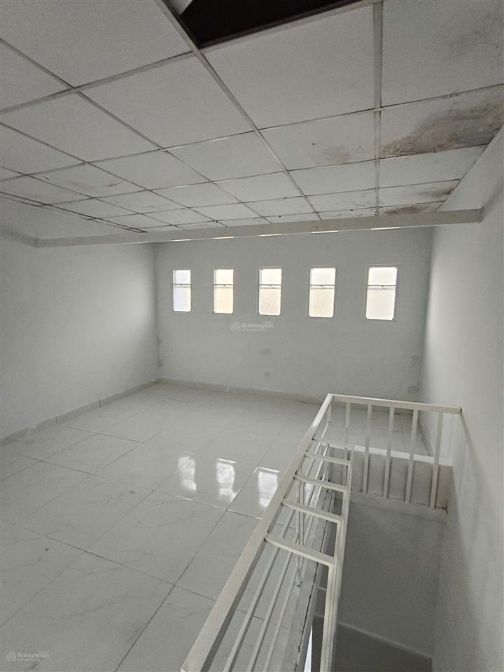 Bán nhà 495 triệu  mặt tiền chính chủ sổ riêng 1 trệt 1 lầu