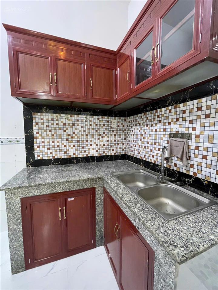 Bán nhà 30m2 625 triệu  chính chủ sổ riêng 1 trệt 1 lầu 2pn 2wc