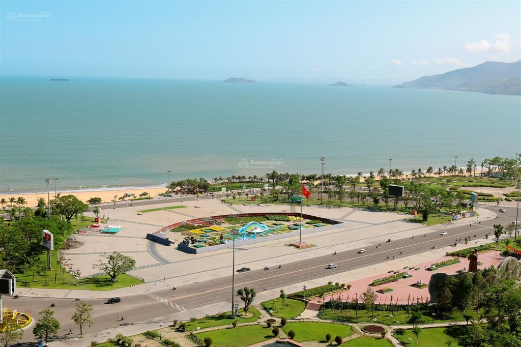 Căn hộ biển trung tâm quảng trường quy nhơn giá chỉ 2,2 tỷ full nội thất tiêu chuẩn 5*