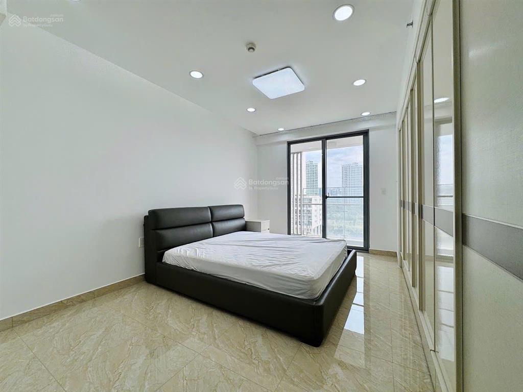 Bán căn hộ green valley, 10,8 tỷ, 130m2, giá ưu đãi, view đẹp