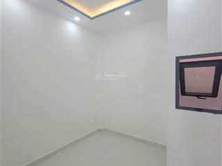 2tỷ7 sở hữu nhà 1 lững 2 lầu 5 phòng ngủ 3 số 12 p. bhh a, 3 x 9 nhà đúc 1 trệt 2 lầu  5 p 3 w