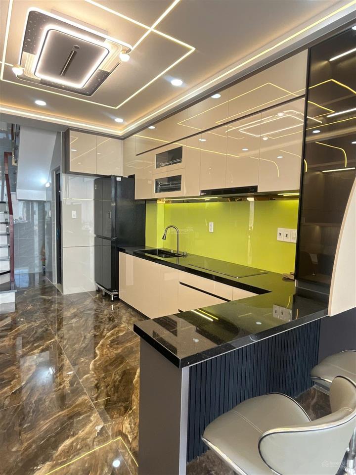 Thanh toán 2tỷ8 sở hữu nhà cao cấp 5 tầng sang trọng bình tân, dtsd 250m², hỗ trợ vay 5 tỷ,