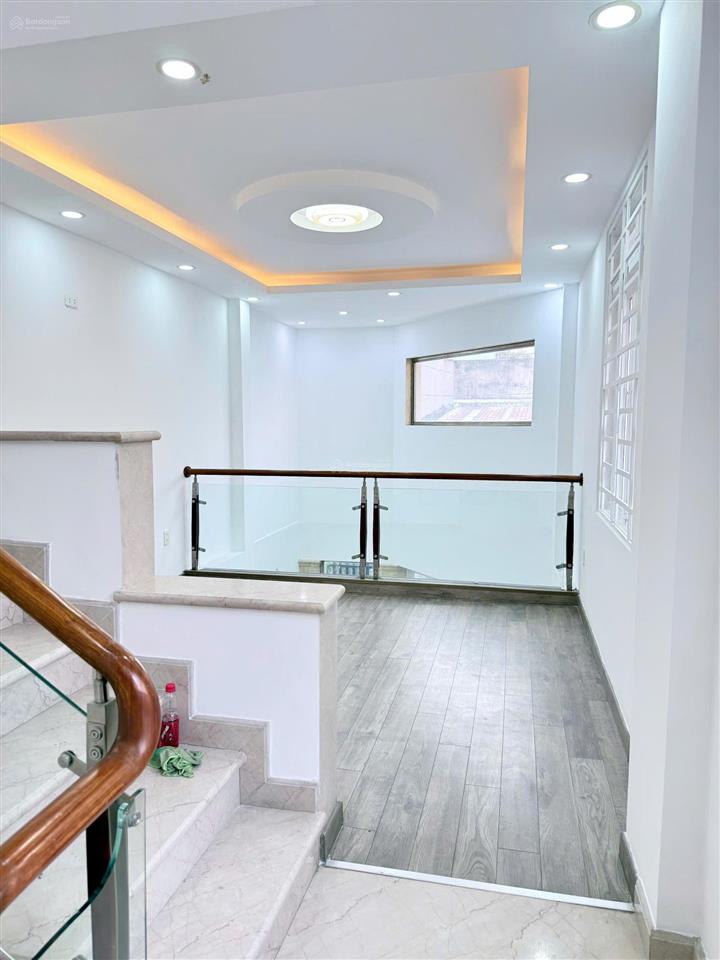 Bán nhà 1/  căn góc 76m2 vuông vức  5 tầng  hxh 1 trục trần thánh tông p.15 tân bình giá 8tỷ7