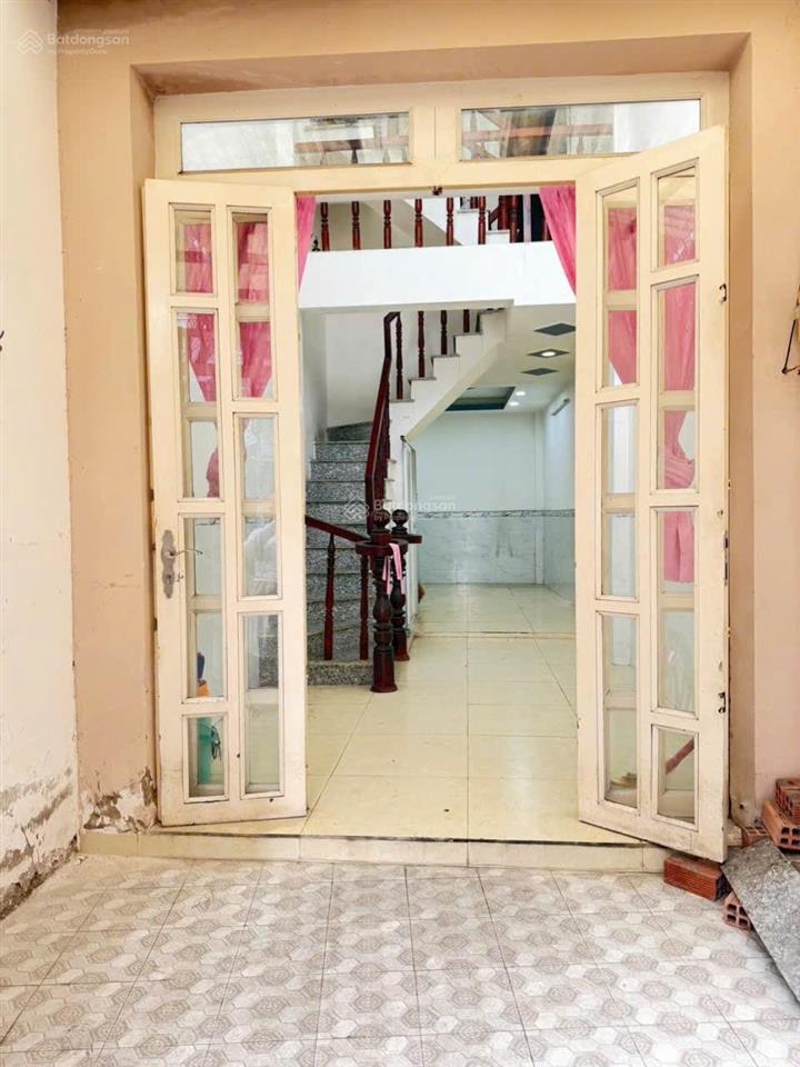 4tỷ5 cho căn nhà 32,4m2 3 lầu 3pn 3wc 80m2 dt sử dụng tại phường 1, quận 8, tp.hcm
