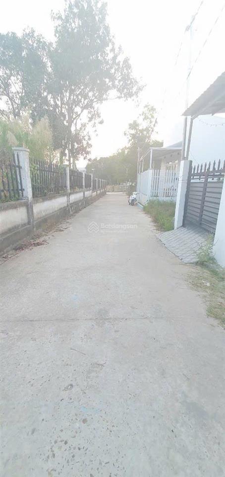 Cần bán nhà đẹp full nội thất đẹp khu phố suối đá, đặc khu phú quốc 93,5m2 sổ đỏ chính chủ