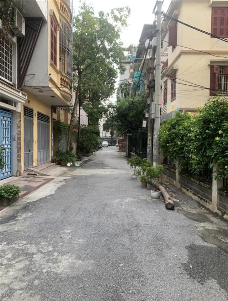 Bán nhà 5 tầng mặt ngõ võng thị có gara ô tô
