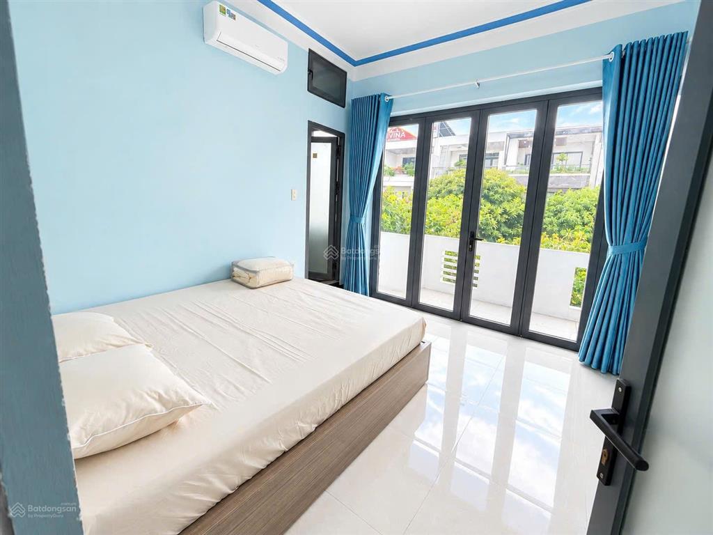 Phòng studio tại có ban công. cho nuôi thú cưng chỉ 8 triệu