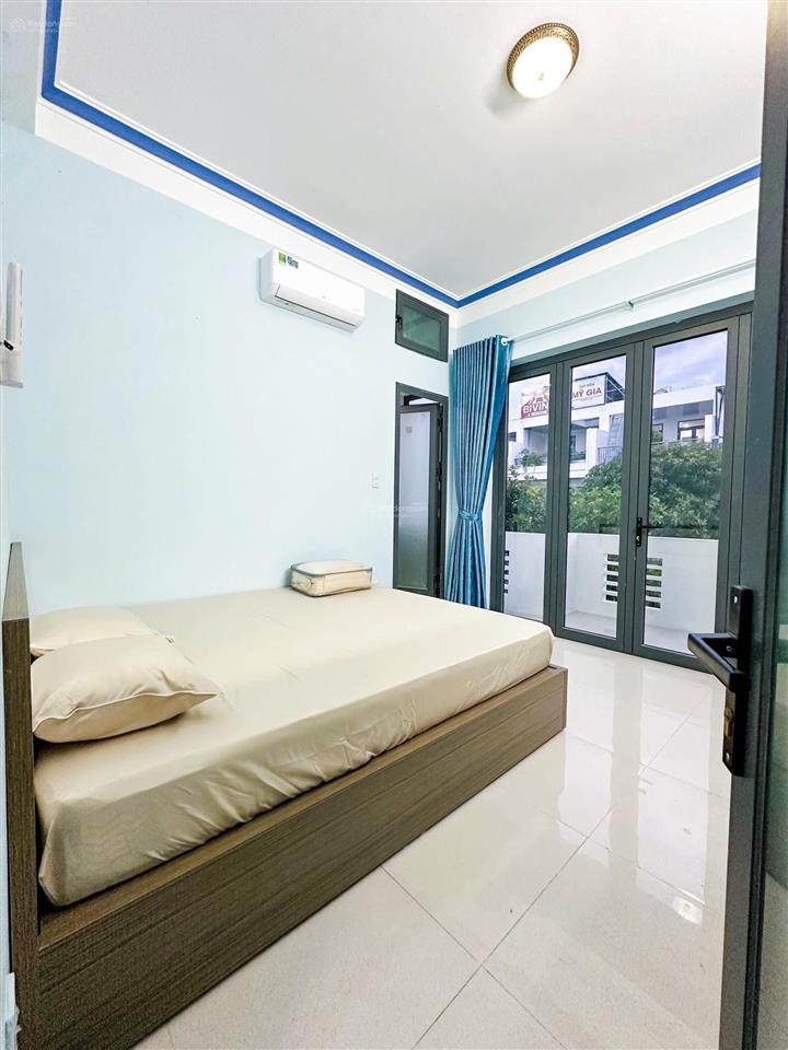 Phòng studio tại có ban công. cho nuôi thú cưng chỉ 8 triệu
