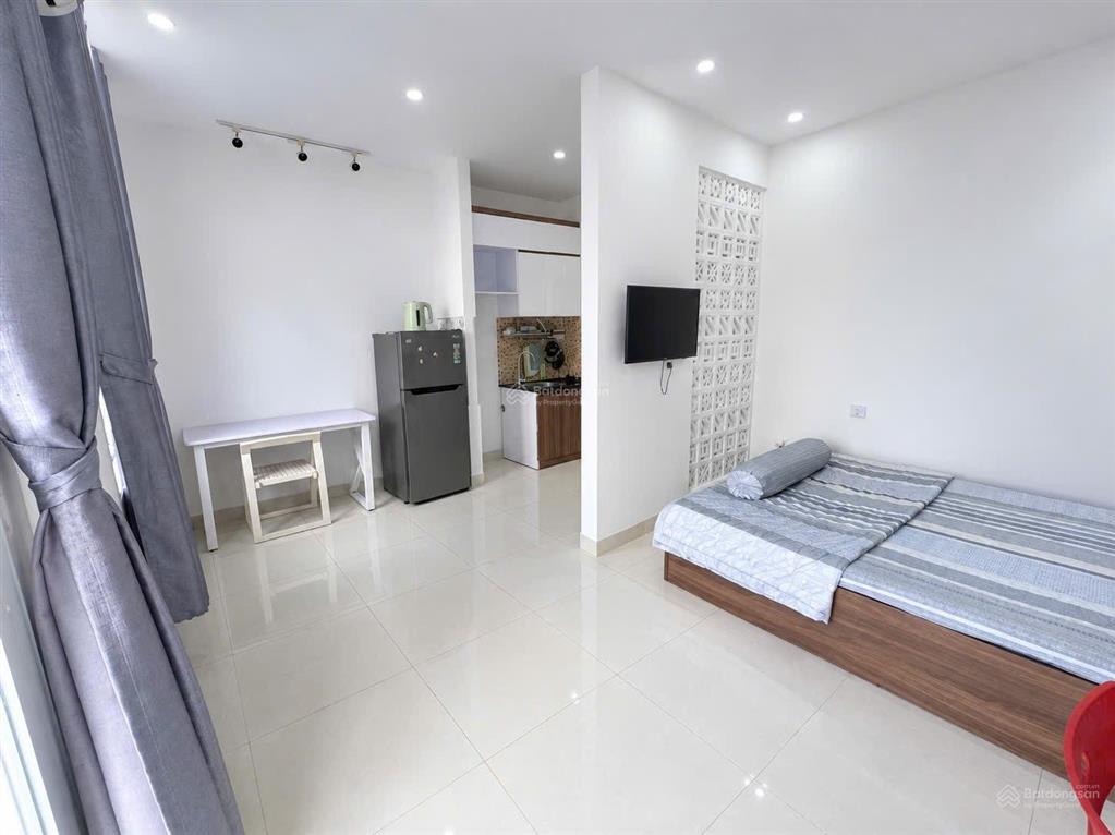 Căn hộ có ban công thoáng mát tại mỹ gia chỉ 8triệu500