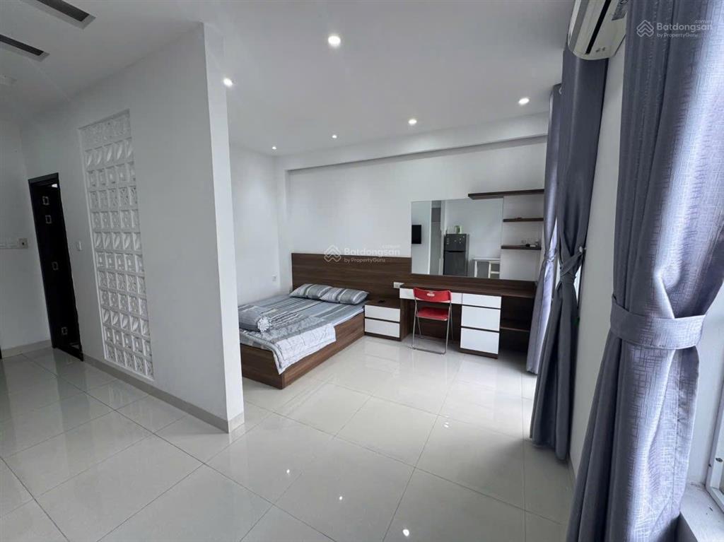 Căn hộ có ban công thoáng mát tại mỹ gia chỉ 8triệu500